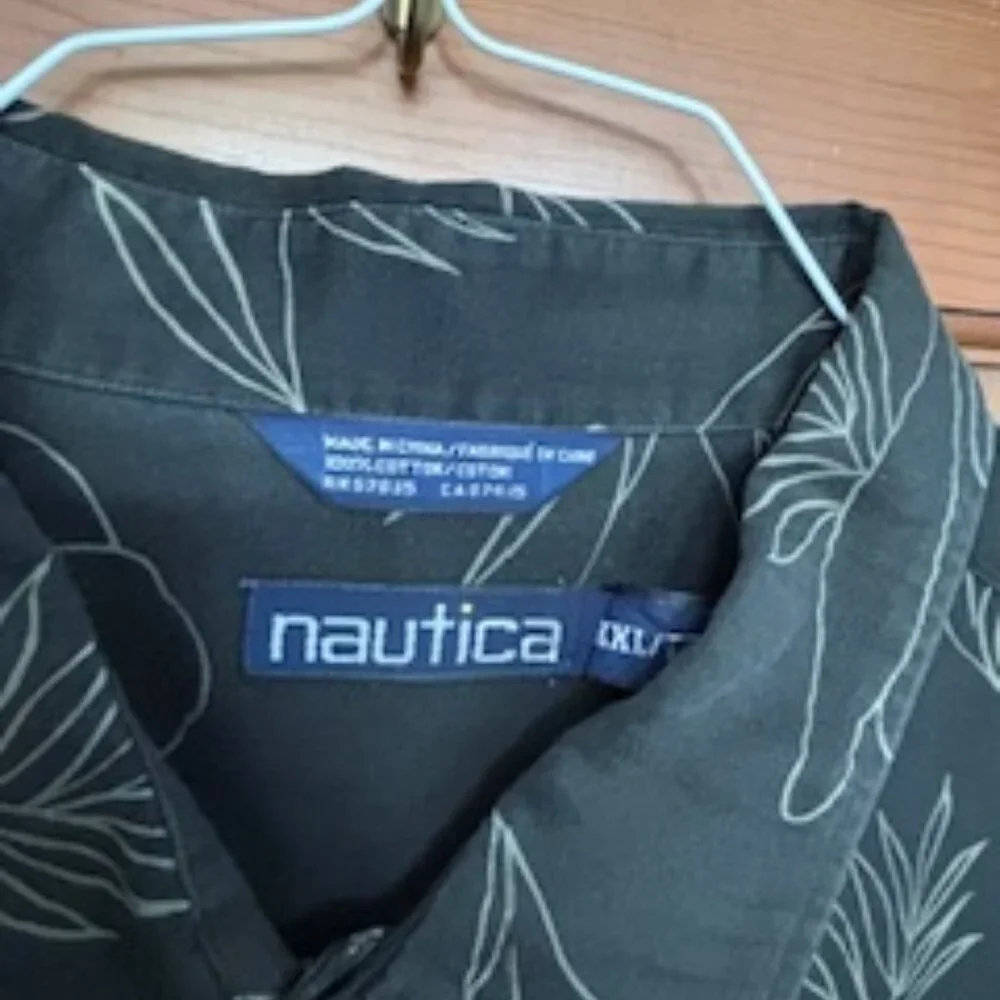 Nautica Men’s 2X Black Hawaiian Shirt Palm Leaf Print ButtonUp Casual Resortwear